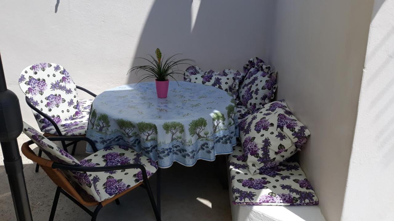 Mini Apartment Petra - Rooms Purple & Green With Kitchen And Garden Дубровник Екстериор снимка