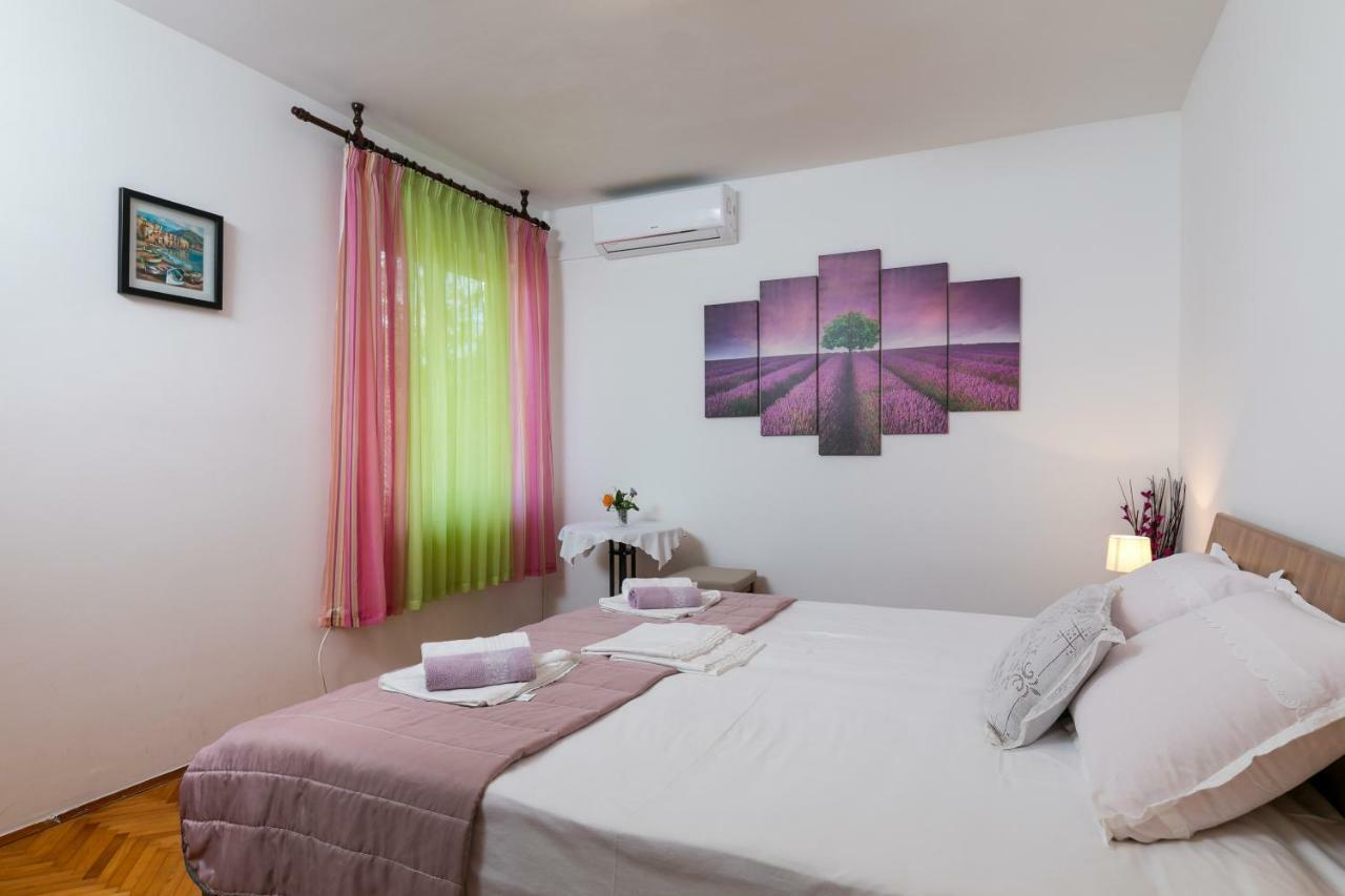 Mini Apartment Petra - Rooms Purple & Green With Kitchen And Garden Дубровник Екстериор снимка